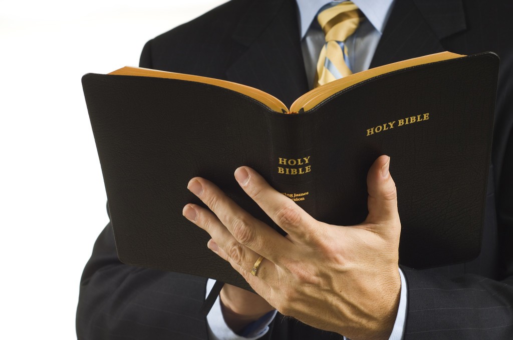 Preacher_With_Bible_2744482