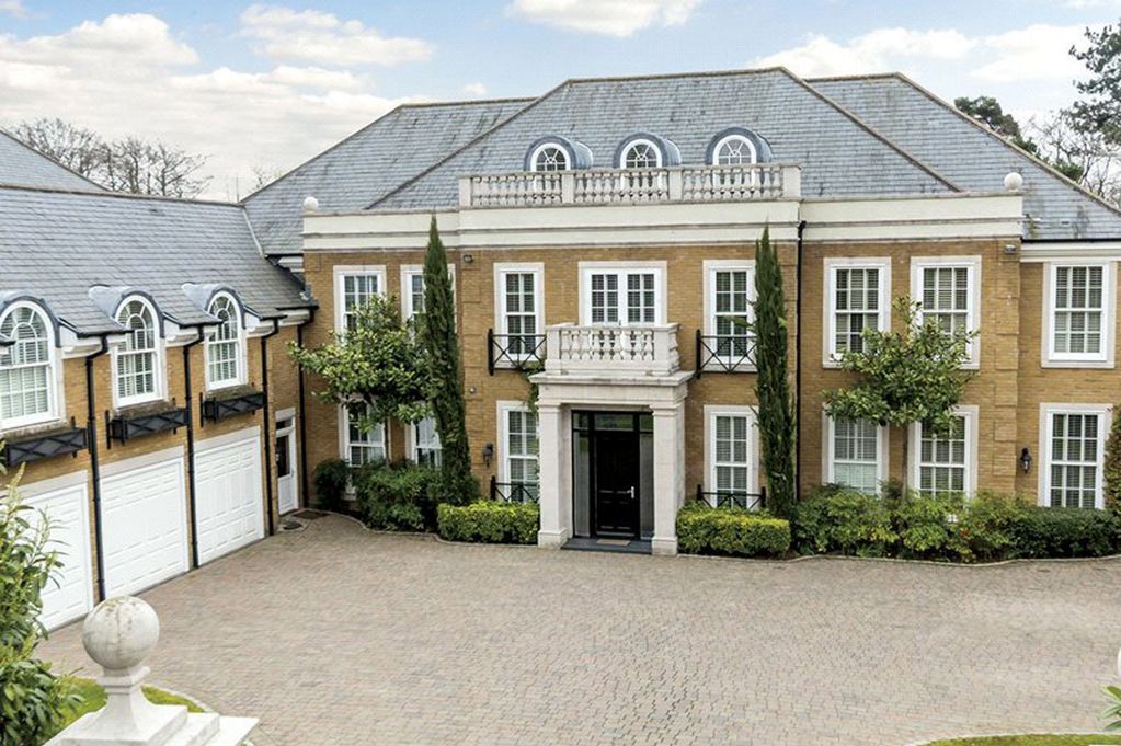 Didier Drogba Tops List of Most Expensive Footballers  Homes - 78