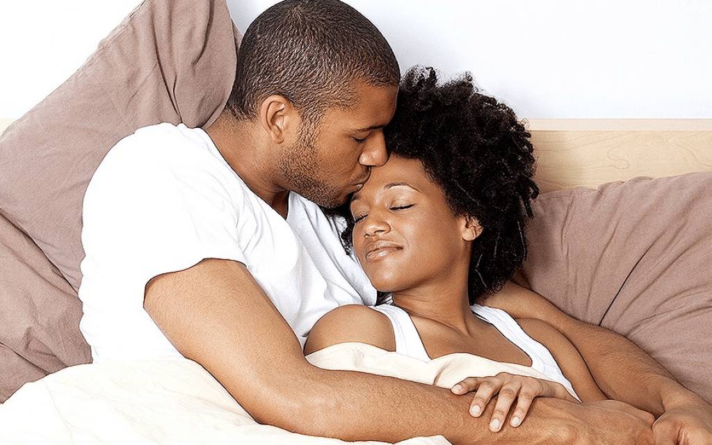 10 Most Passionate Ways To Say  I Love You  Without Words - 13