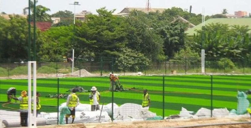 Asamoah Gyan constructs